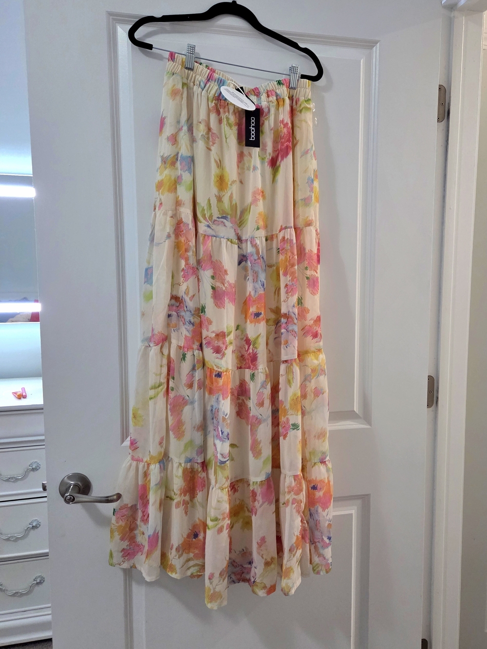 Boohoo Floral Tiered Maxi Skirt - Cream with Pastel Floral Print